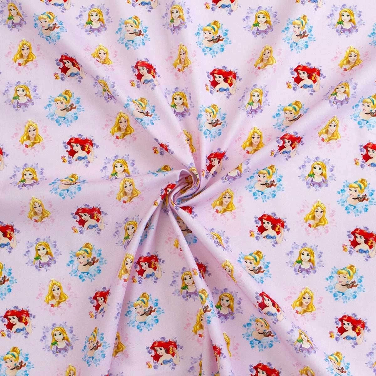 Tessuto Cotone Al Metro Principesse Disney Altezza 150 Cm W334 1 Tessuto Cotone Al Metro Principesse Disney Altezza 150 Cm W334