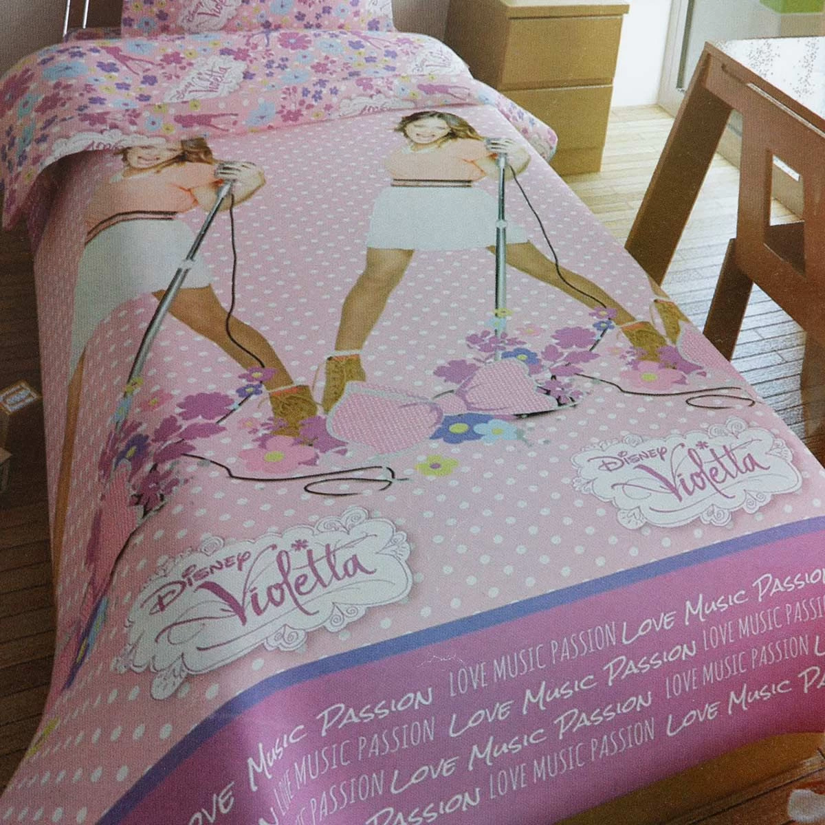 Trapuntino Copriletto Violetta Passion Disney Singolo Una Piazza M868 3 Trapuntino Copriletto Violetta Passion Disney Singolo Una Piazza M868 - immagine 3
